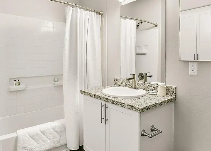 Landing - Modern With Amazing Amenities * Tucson