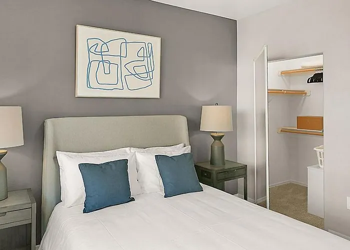 Apartment Landing - Modern With Amazing Amenities