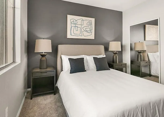 Apartment Landing - Modern With Amazing Amenities *