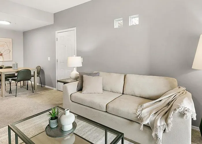 Landing - Modern With Amazing Amenities * Tucson